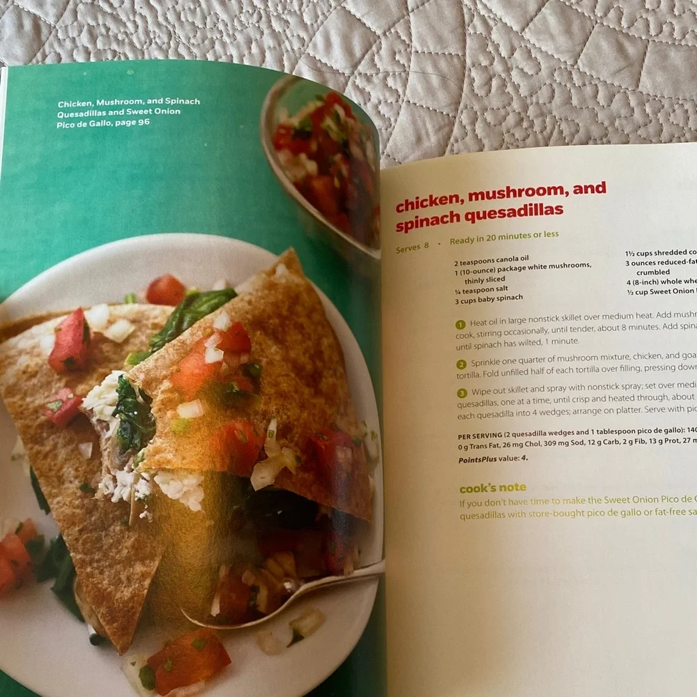 Weight Watchers What to Cook Now Cookbook - Over 300 great recipes ๐ฉโ๐ณ - Picture 10 of 16